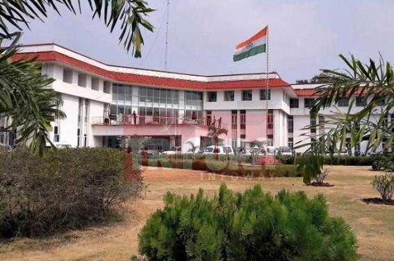 Office of the MVI and the Taxes turned dens of bribery at Ambassa: Authority should adopt steps to curb illegal practices Office of the MVI and the Taxes turned dens of bribery at Ambassa: Authority should adopt steps to curb illegal practices